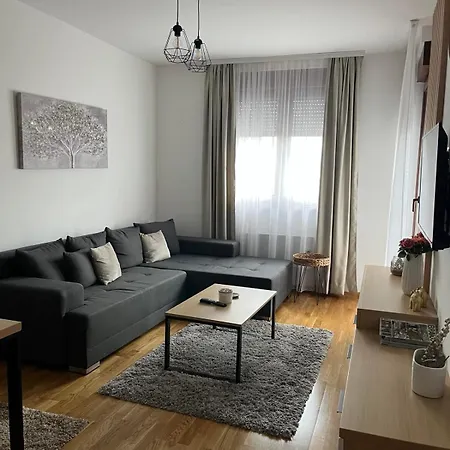 Elianna & Weelness Apartment